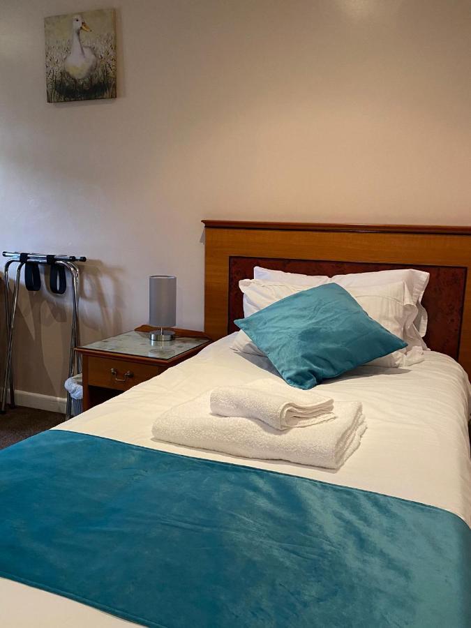 Hotel The Whistle And Flute à Barnetby le Wold Extérieur photo